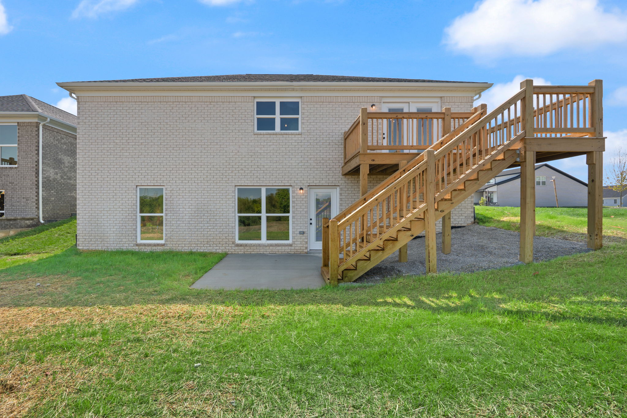 large-01993dde-00c3-7323-bcd2-96f592a00af4