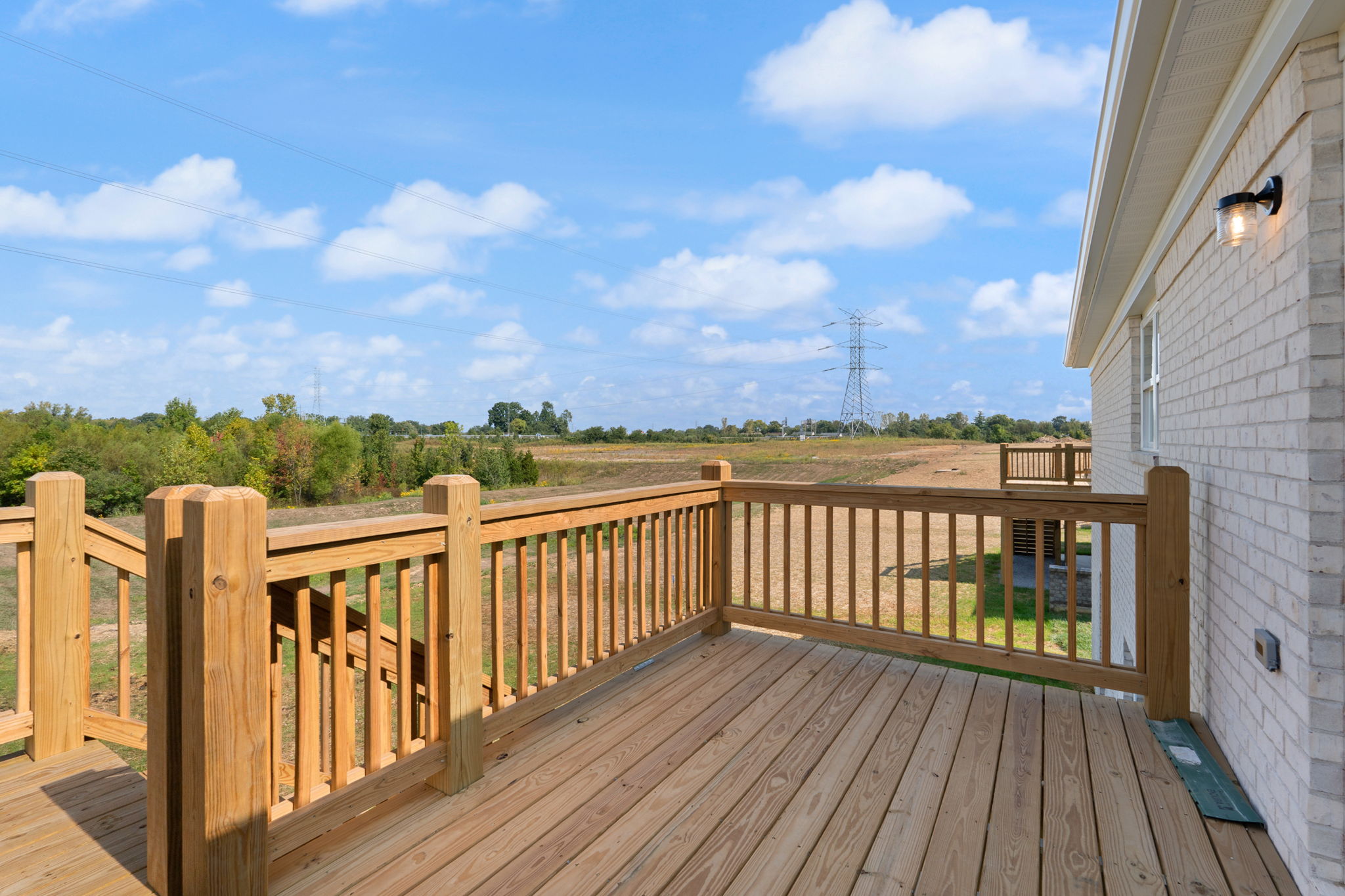 large-01993dde-0154-70ea-bb62-3c3097abef85