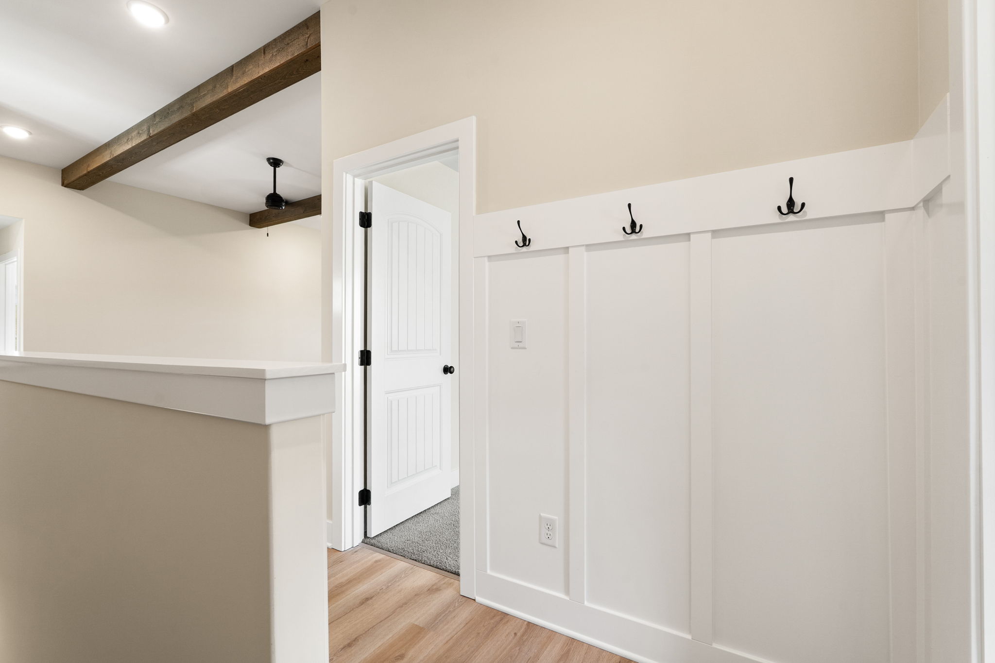 large-019957bf-6515-7012-a0fb-4160d77b3978