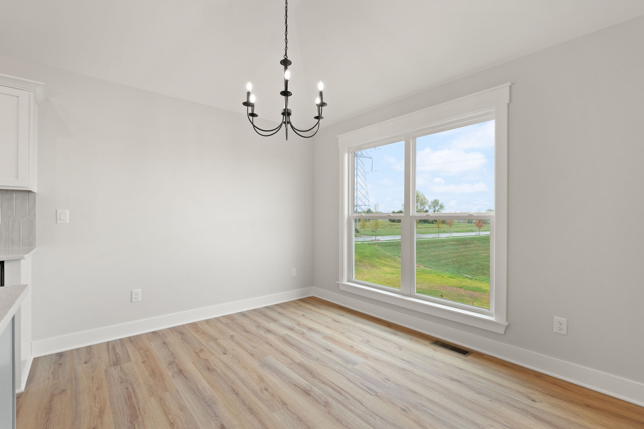 large-0199807f-5b12-7280-8e83-7b0d970563d8