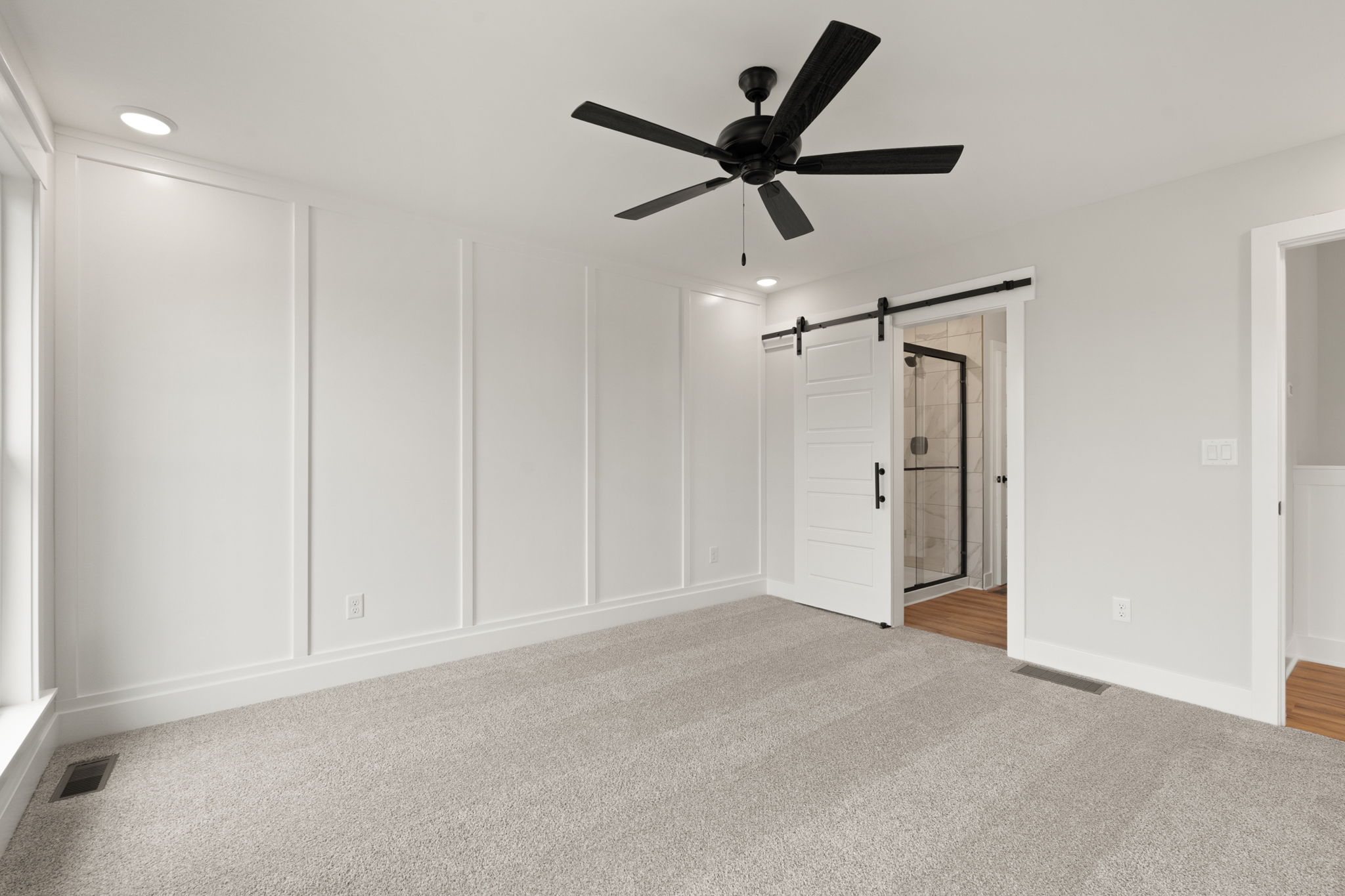 large-0199807f-5d91-731c-b558-5fcde1023abd