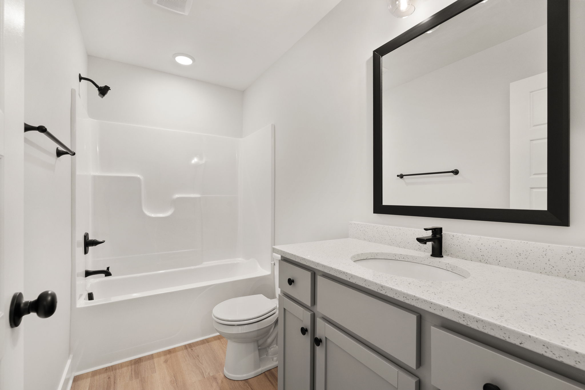 large-0199807f-5fd0-7015-bde1-d401988dfc5d