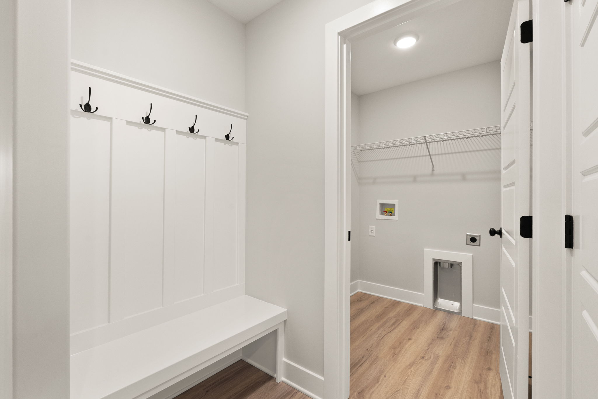 large-0199807f-6088-7085-a26b-bea81d18b46e