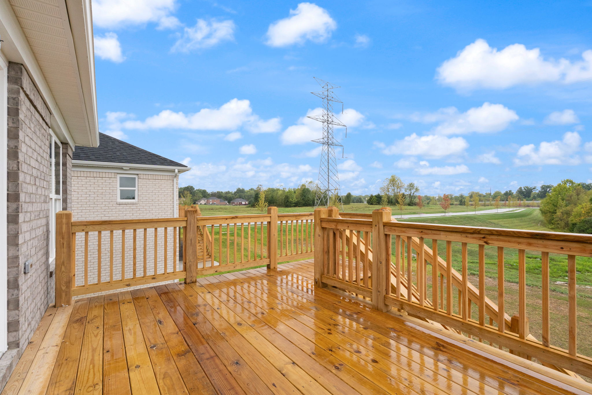 large-0199807f-6543-7174-bdbb-d7a1a370c72a