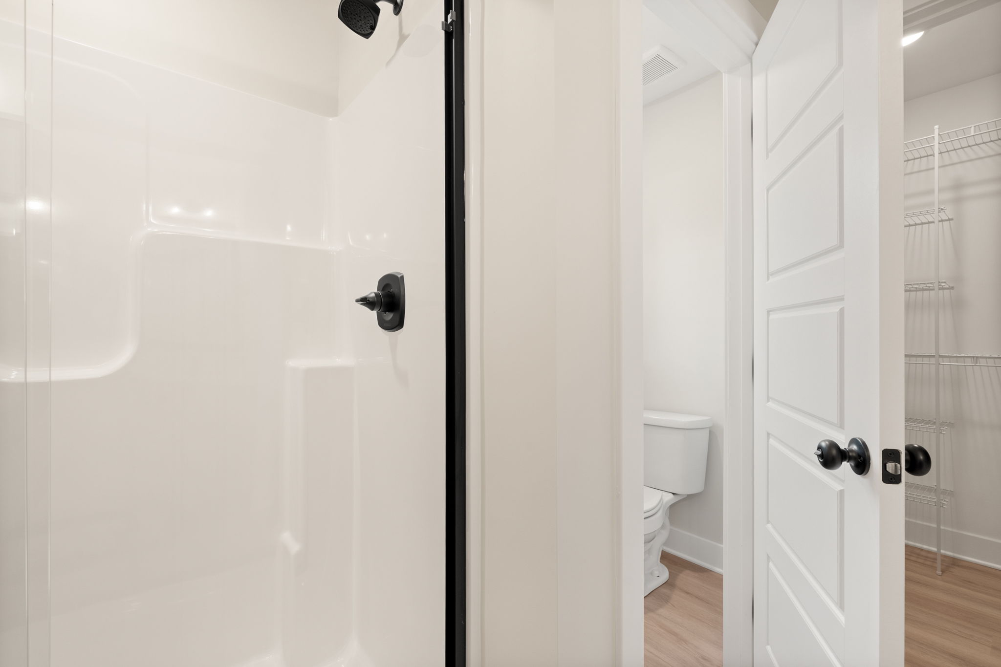 large-0199e73d-06d8-7009-b63f-9c42df57ecf1