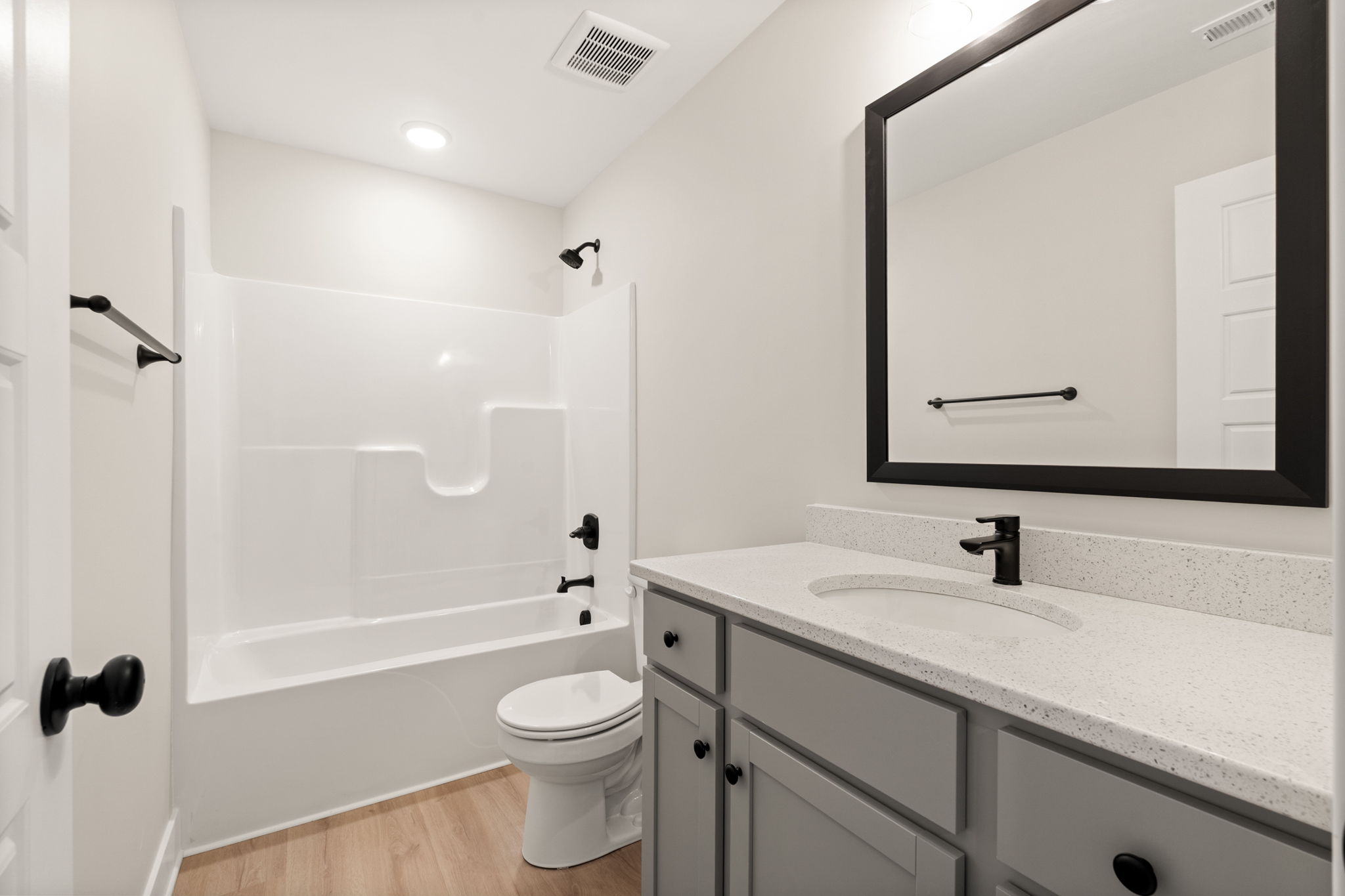 large-0199e73d-085f-71b6-a360-5e8d2709a782