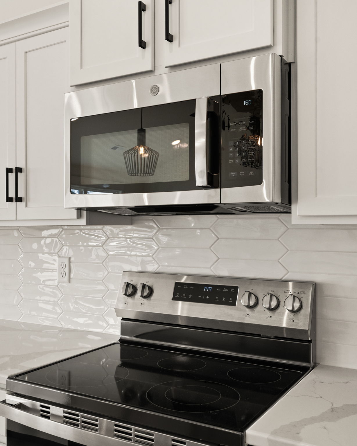 large-019ba75d-6d12-7307-81fc-11778e64daa6