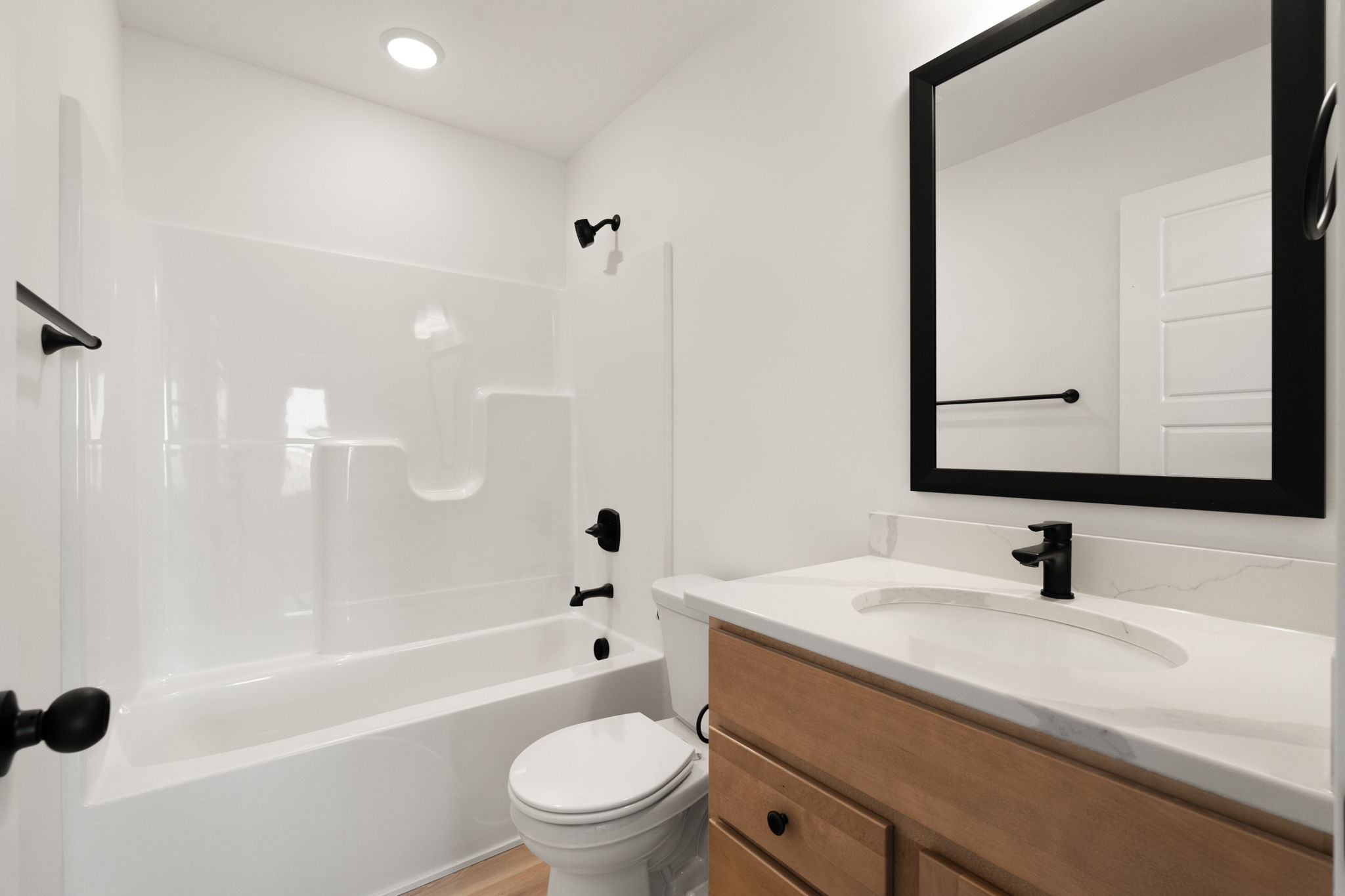 large-019ba75d-6f3f-7079-a475-c65f5935ec62