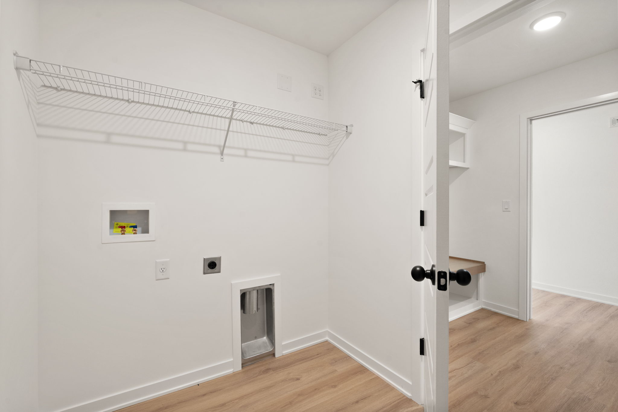 large-019ba75d-6fbf-71df-9aec-56a18cde176d